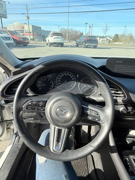 Mazda Mazda3 2024 - Image 9
