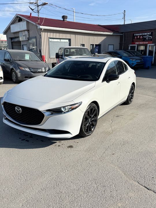 Mazda Mazda3 2024 - Image 2