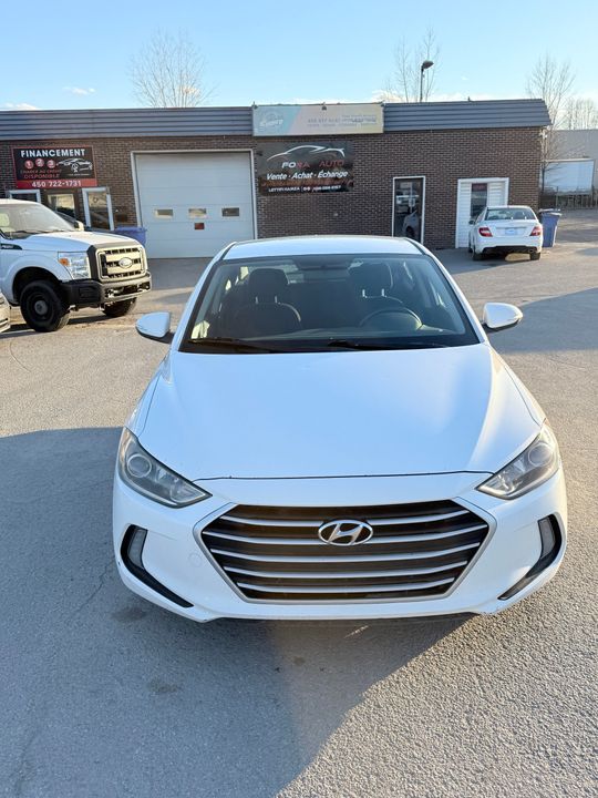 Hyundai Elantra 2017 - Image 3