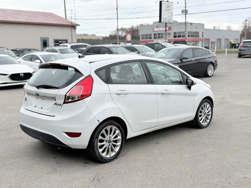 Ford Fiesta 2014 - Image 2