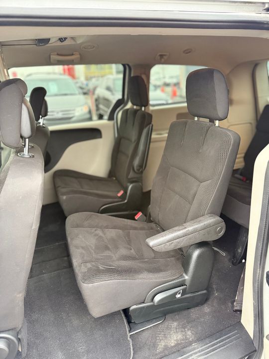 Dodge Grand Caravan 2017 - Image 8