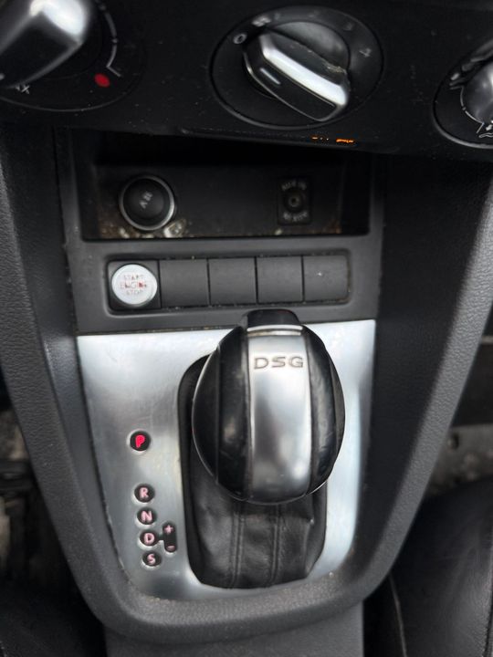 Volkswagen Jetta 2012 - Image 12