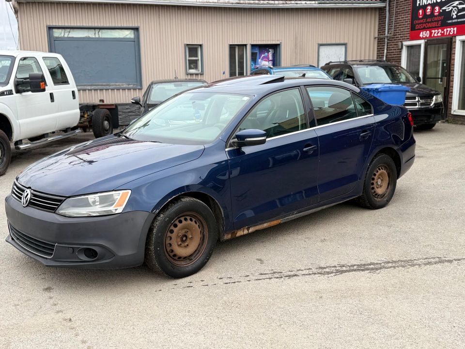 Volkswagen Jetta 2012 - Image 3